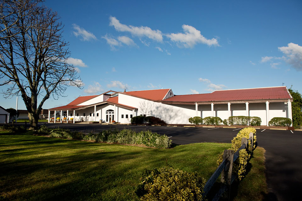 Pindar Vineyards tasting room